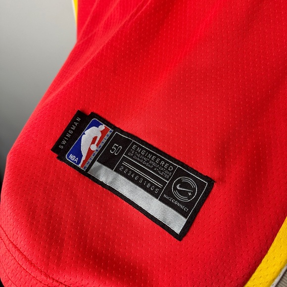 Nike NBA Atlanta Hawks Trae Young Icon Swingman Jersey Size 50 - Picture 4 of 11